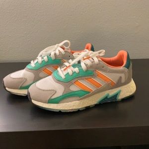 Adidas tropical NWOT big boys 6.5 women’s 8